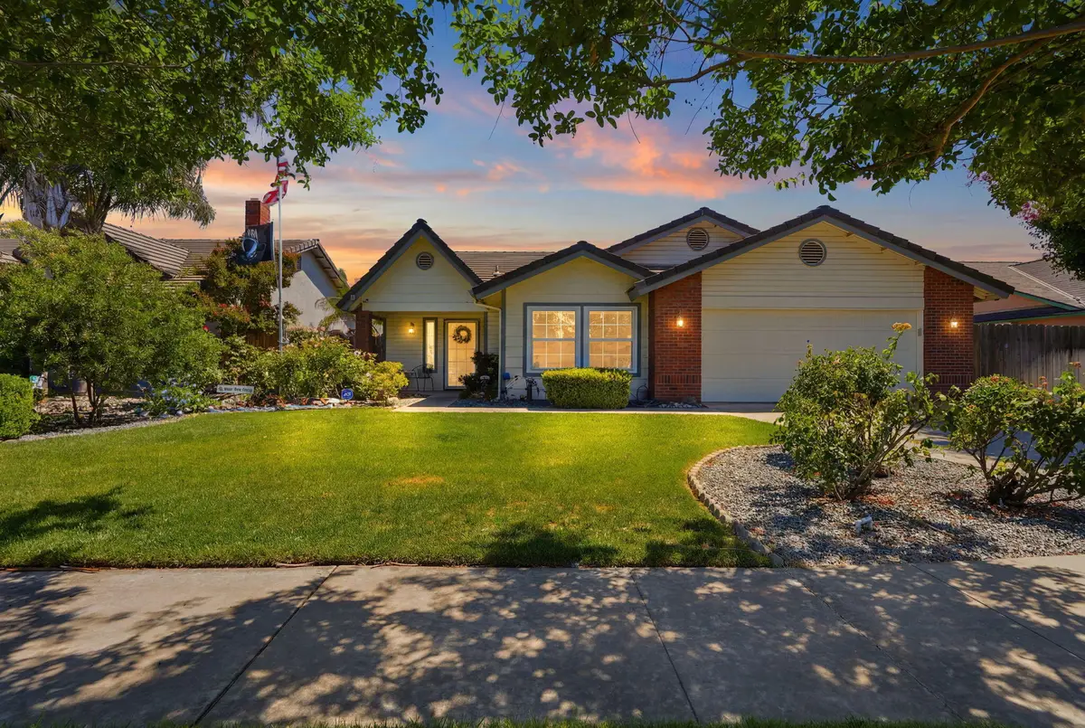 89 Devon Drive, Lemoore, CA 93245 - #1