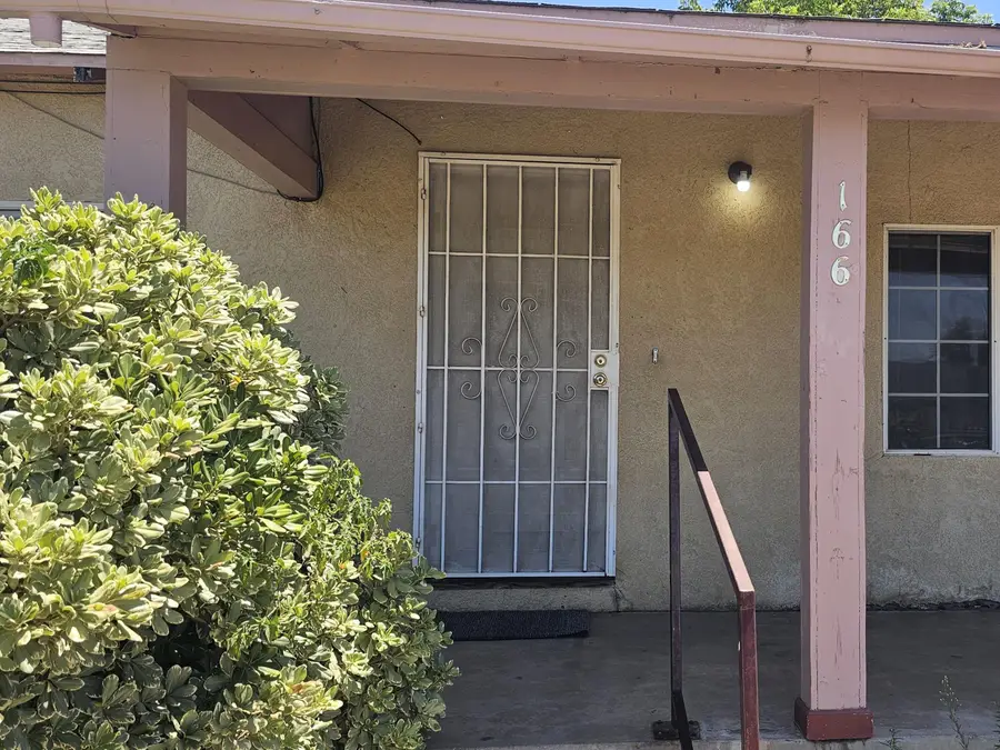 166 N Wisconsin Street, Porterville, CA 93257 - #2