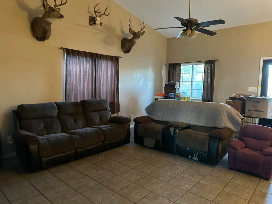 1550 Pioneer, Porterville, CA 93257 - #3