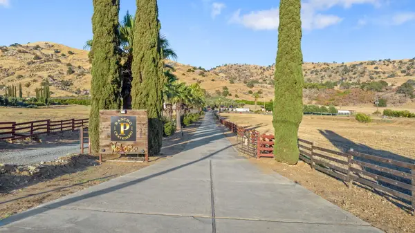 31204 Sierra Drive #4, Exeter, CA 93221