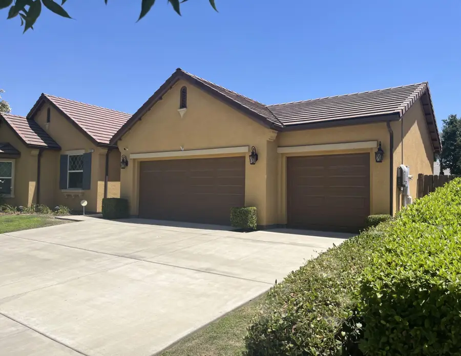 3537 W Delaware Court, Visalia, CA 93291 - #2