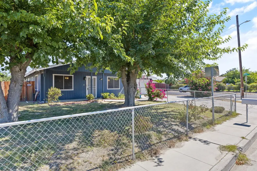2400 Patterson Avenue, Corcoran, CA 93212 - #2