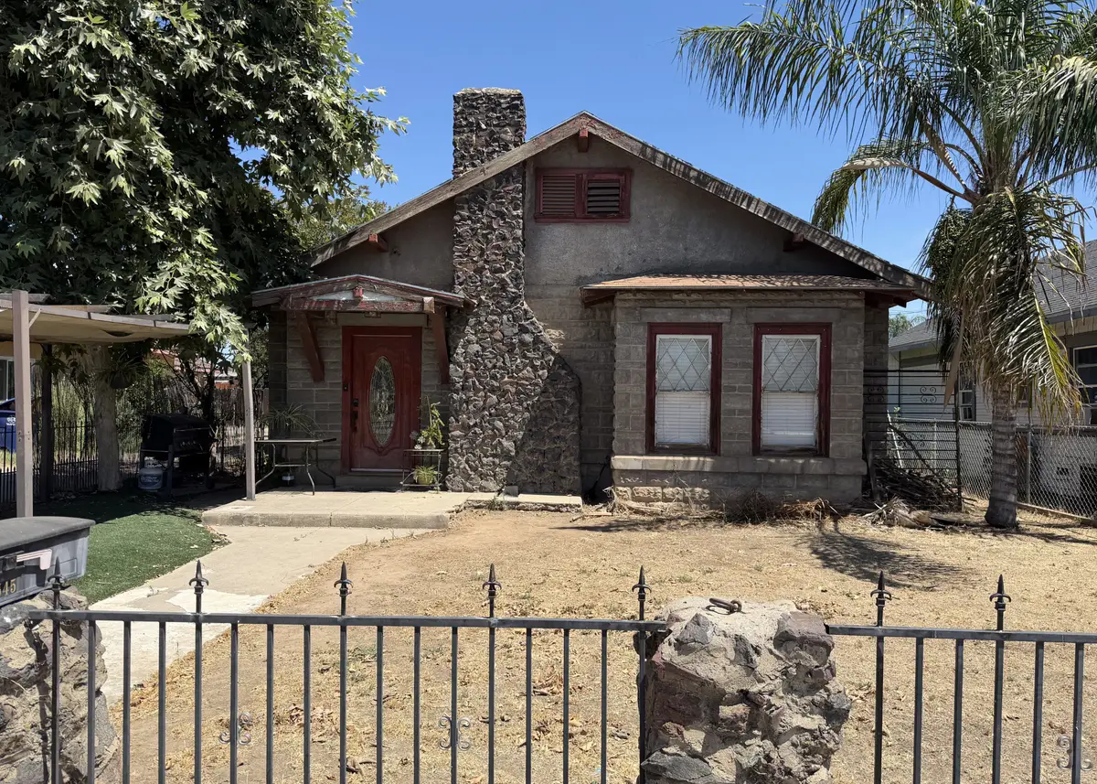 545 E Hermosa Street, Lindsay, CA 93247 - #1