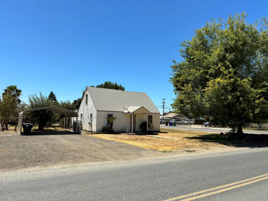 223 S Evans Road, Tipton, CA 93272 - #3