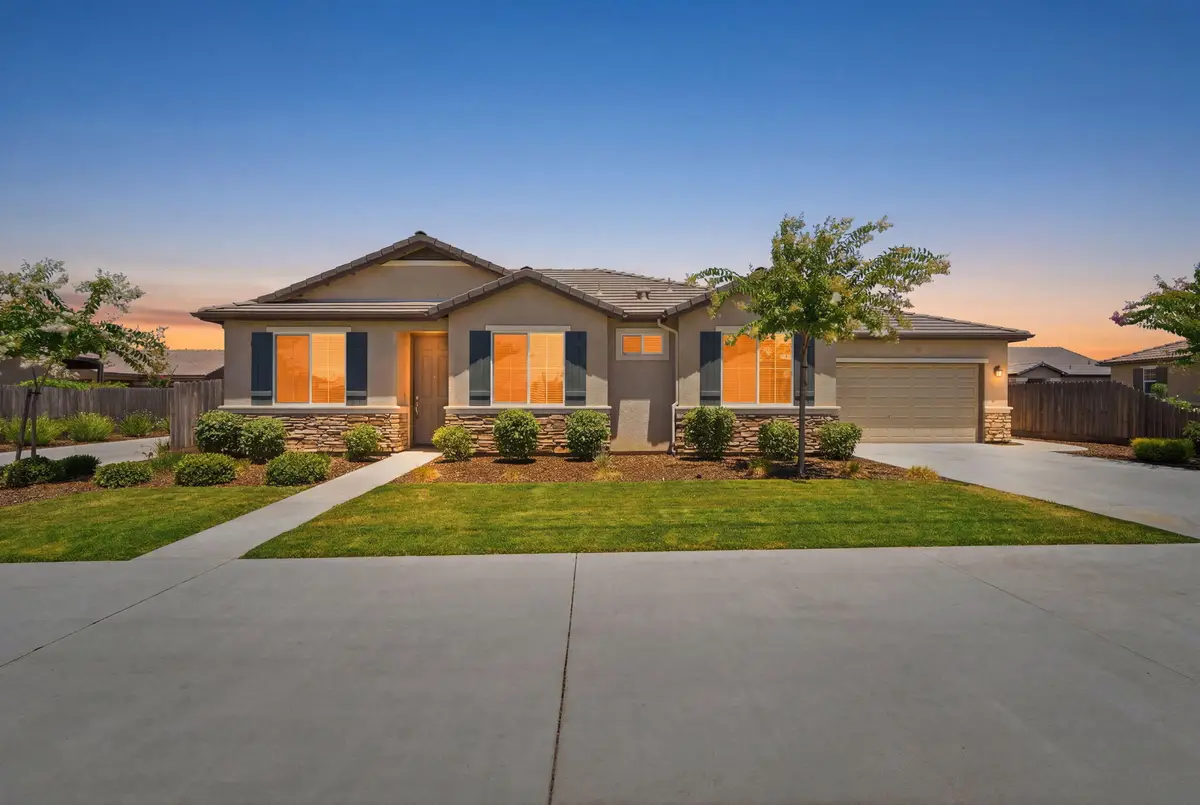 4520 W Flagstaff Avenue, Visalia, CA 93291 - #1