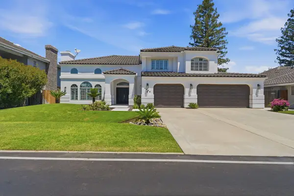 5622 W Prospect Court, Visalia, CA 93291
