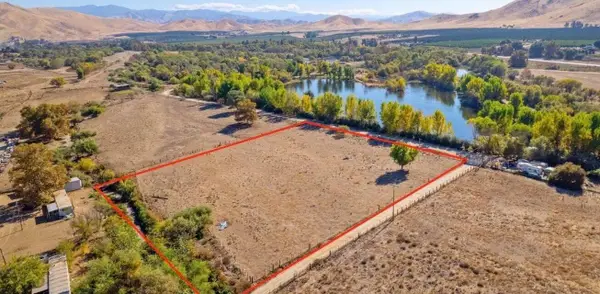 27298 Ave 146a, Porterville, CA 93257
