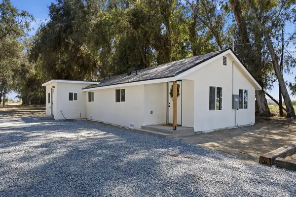 23559 Fremont Avenue, Lemoore, CA 93245