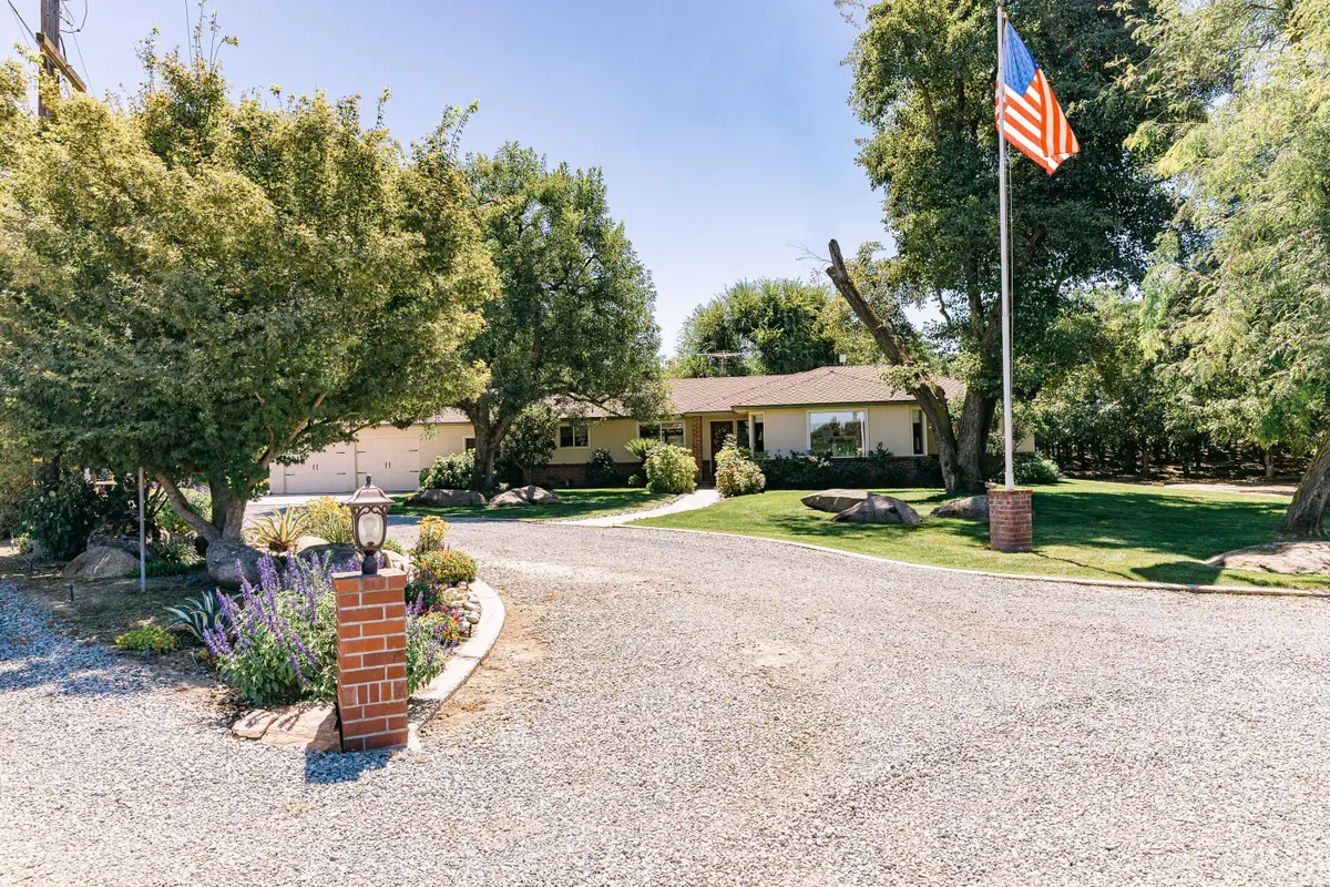 23894 Rd 126, Tulare, CA 93274 - #1