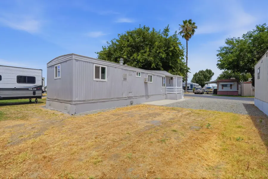 12846 W Lacey Boulevard #15, Hanford, CA 93230 - #2