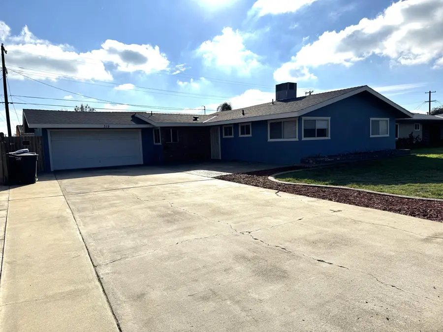 315 W Glendale Avenue, Lemoore, CA 93245 - #2