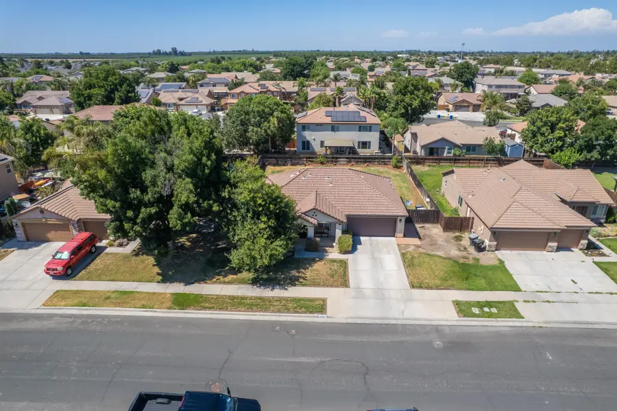 1386 W Chianti Way, Hanford, CA 93230 - #2