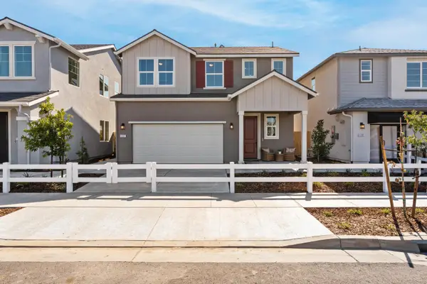 1433 W Payson Avenue, Visalia, CA 93291