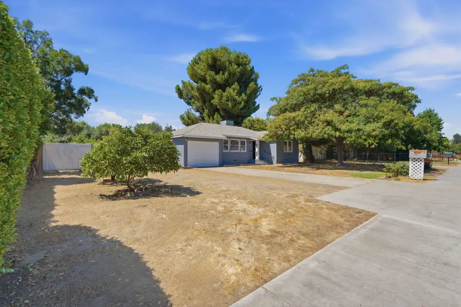 737 W Kanai Avenue, Porterville, CA 93257 - #3