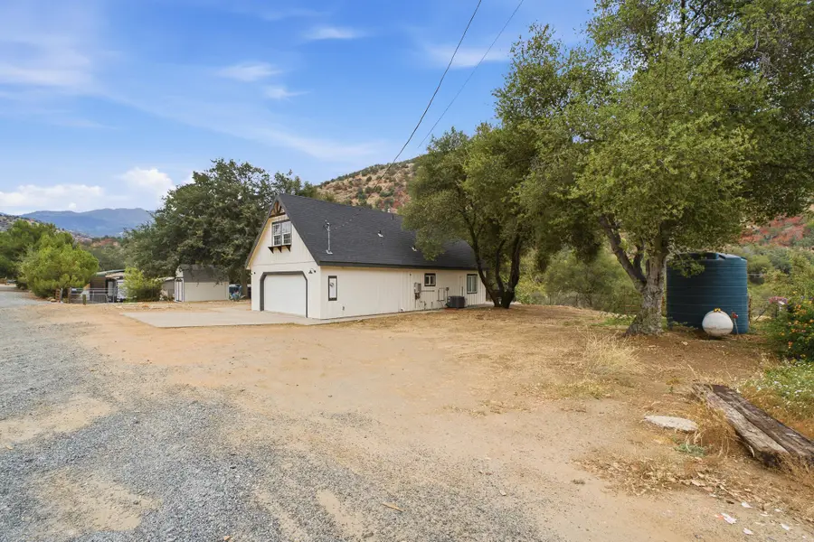 38129 Balch Park Road, Springville, CA 93265 - #3