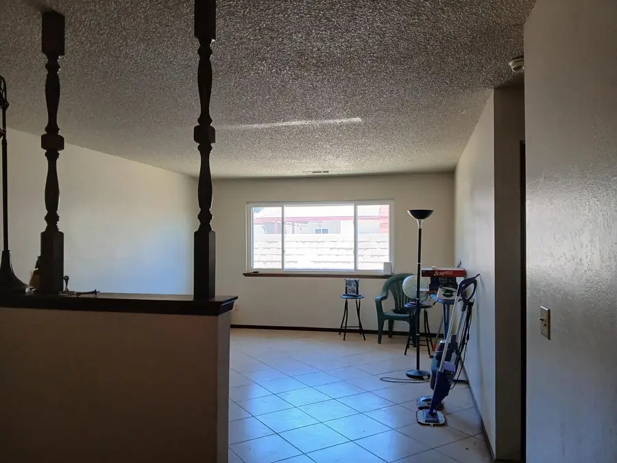 1820 E Ash Avenue, Tulare, CA 93274 - #3