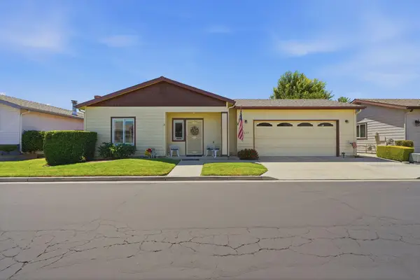 4627 S Linda Vista, Visalia, CA 93277