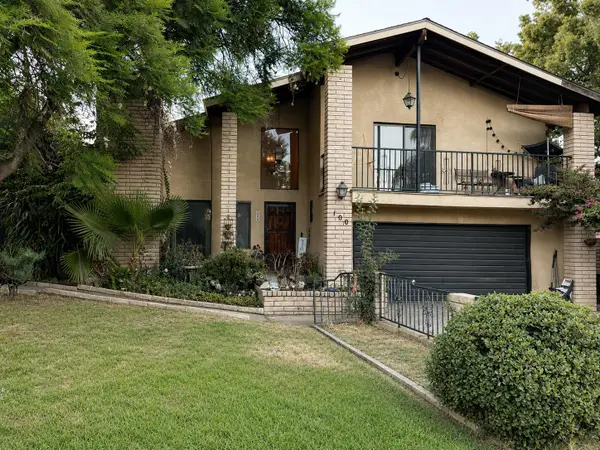 100 Heatherwood Court, Porterville, CA 93257