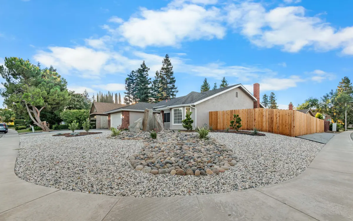 5920 W Feemster, Visalia, CA 93277 - #1