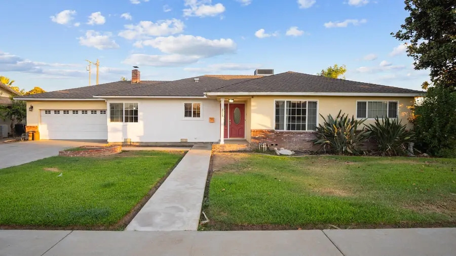 475 W Alice Avenue, Porterville, CA 93257 - #2