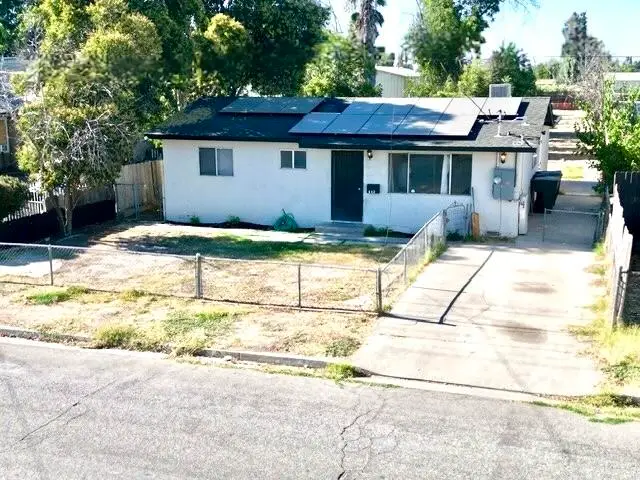 632 E Douglas Avenue, Visalia, CA 93292 - #1