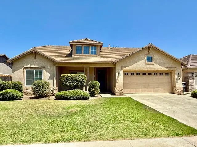 2228 E La Vida Avenue, Visalia, CA 93292 - #2