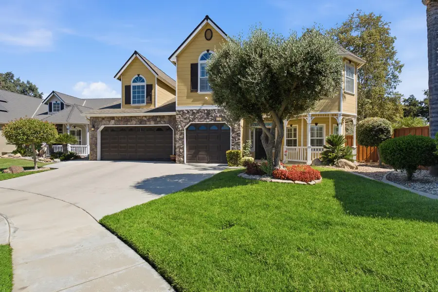 6100 W School Avenue, Visalia, CA 93291 - #2