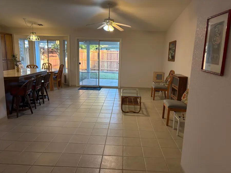 2829 W Harold Avenue, Visalia, CA 93291 - #3