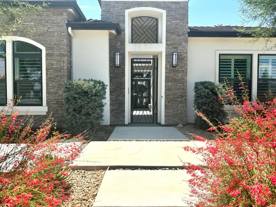 4731 W Cecil Avenue W, Visalia, CA 93291 - #2