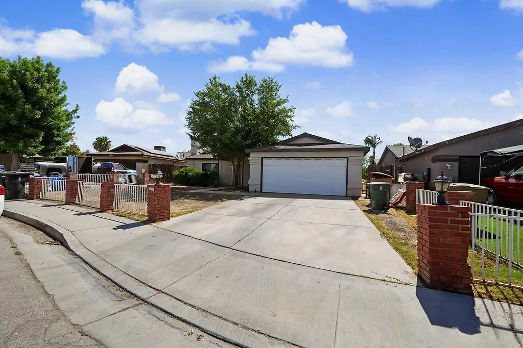 315 Sowerby Village Lane, Bakersfield, CA 93307 - #1