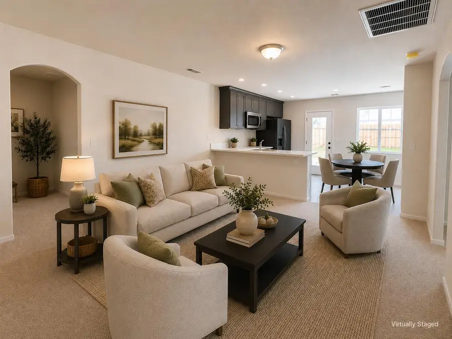 492 W Trooper, Porterville, CA 93257 - #2