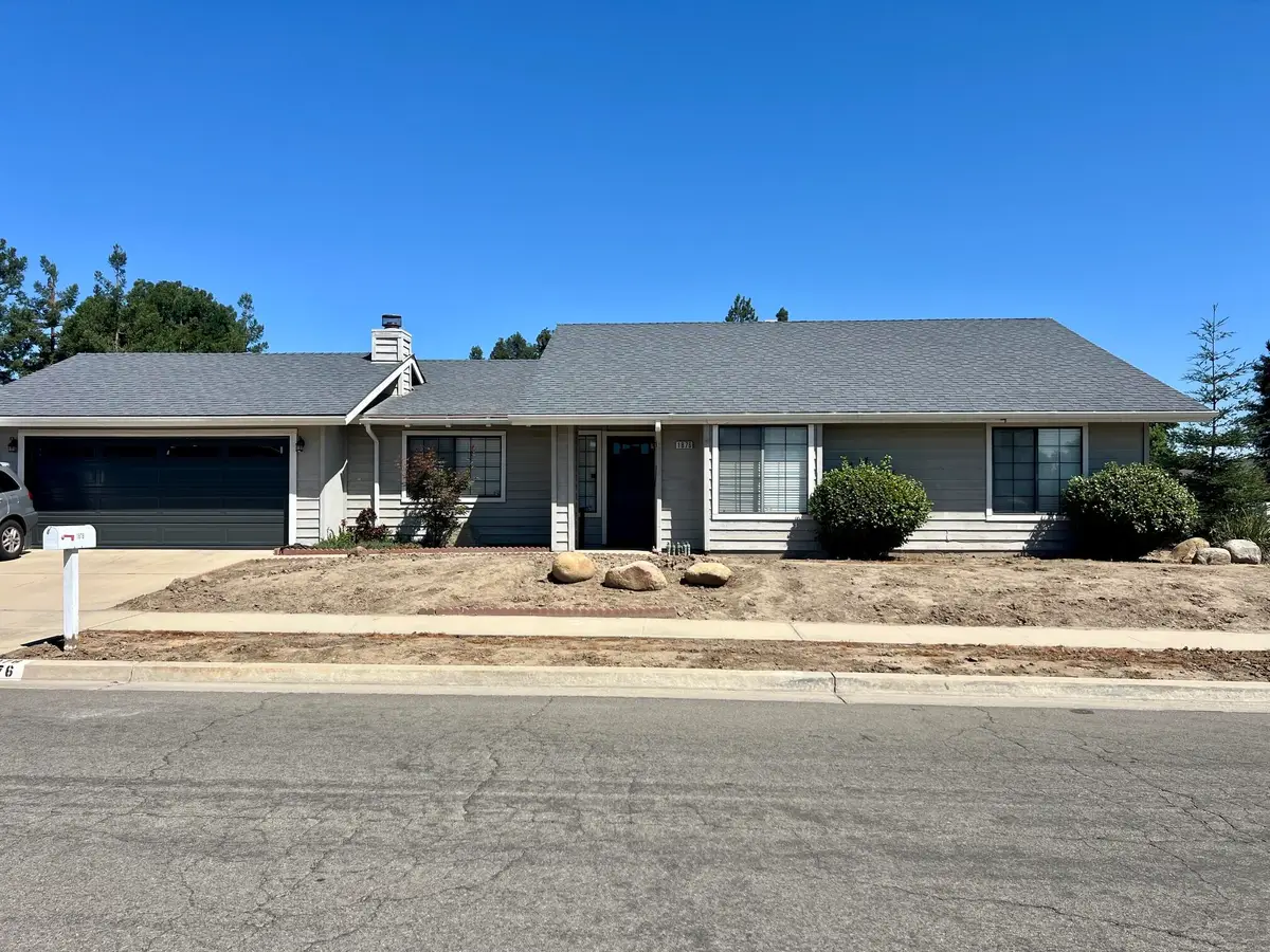 1876 Plymouth Avenue, Tulare, CA 93274 - #1