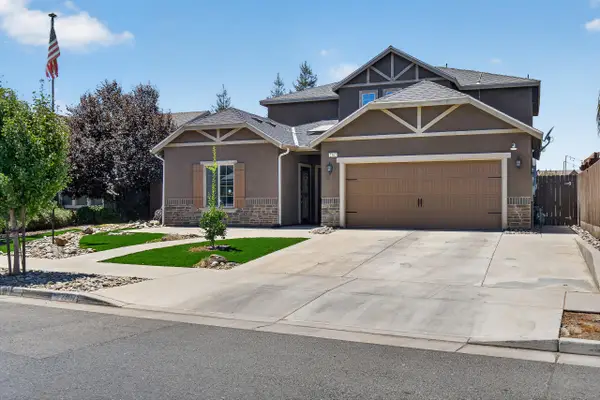 2307 N Divisadero Street, Visalia, CA 93291