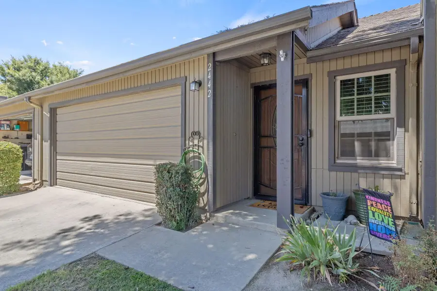 2442 E Tulare Avenue, Visalia, CA 93292 - #2