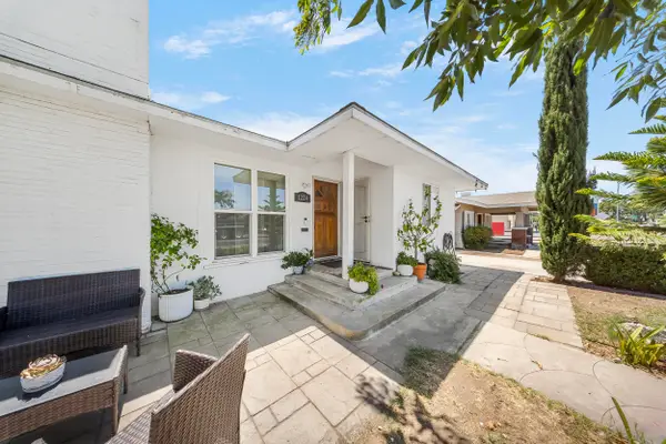 1224 E El Monte Way, Dinuba, CA 93618