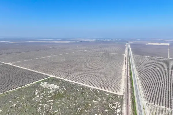 Ca-43, Earlimart, CA 93219