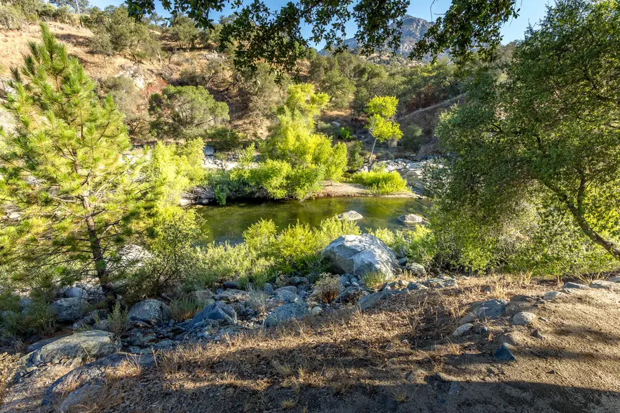 45425 Sierra Drive, Three Rivers, CA 93271 - #2