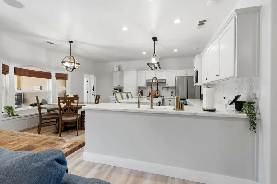 16280 Wardlaw Drive, Springville, CA 93265 - #2