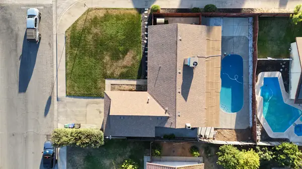 1680 Mccomb Avenue, Porterville, CA 93257