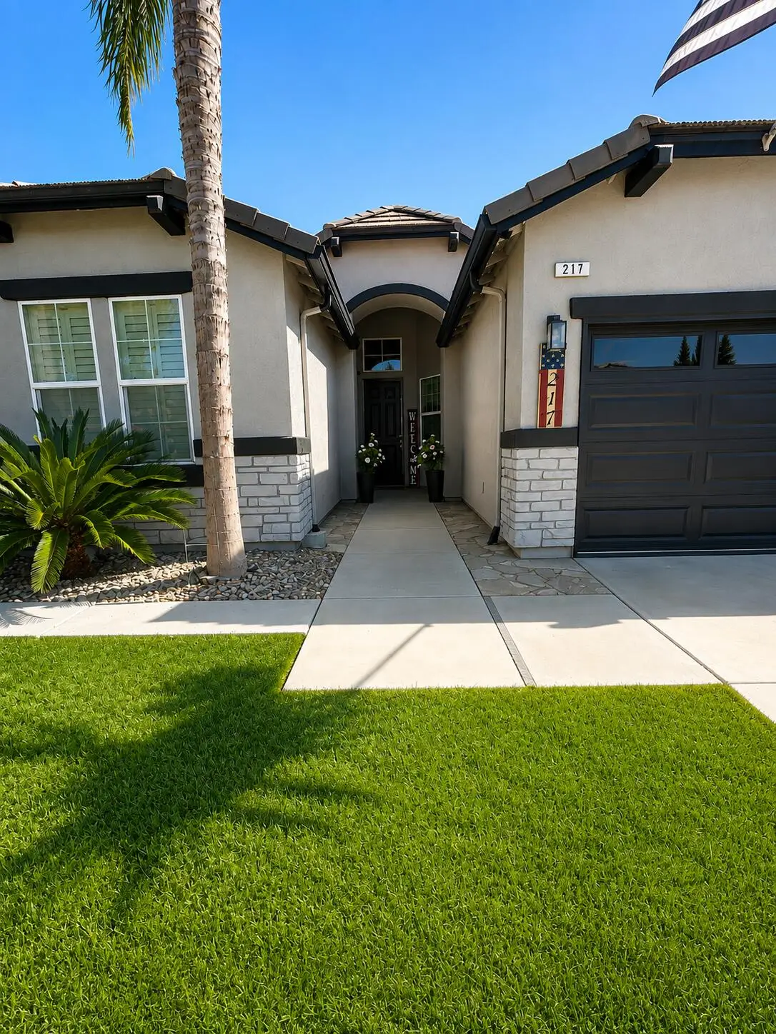 217 E Reese Avenue, Visalia, CA 93277 - #1