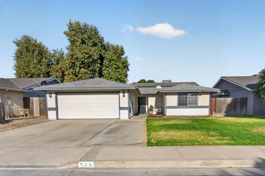 560 Manor Avenue, Hanford, CA 93230 - #3