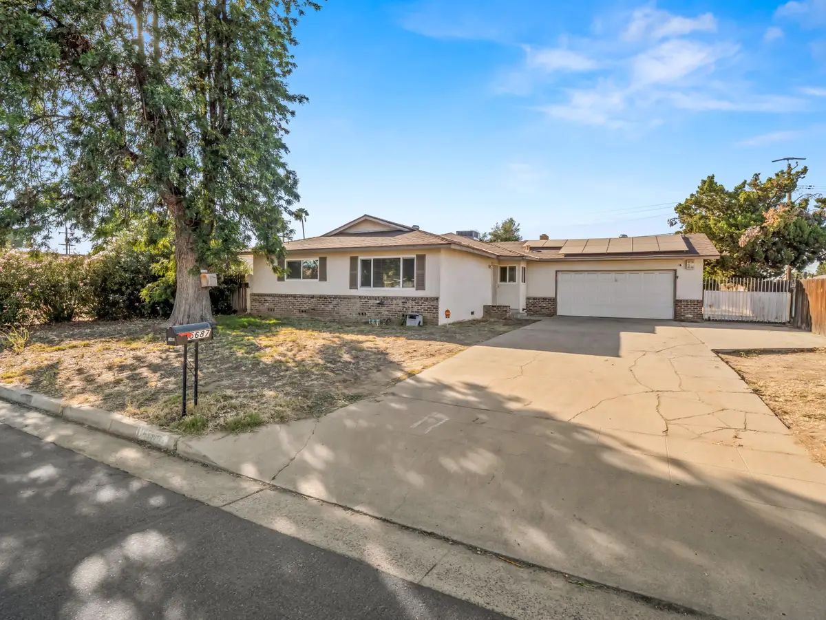 5687 E Ashlan Avenue, Fresno, CA 93727 - #1