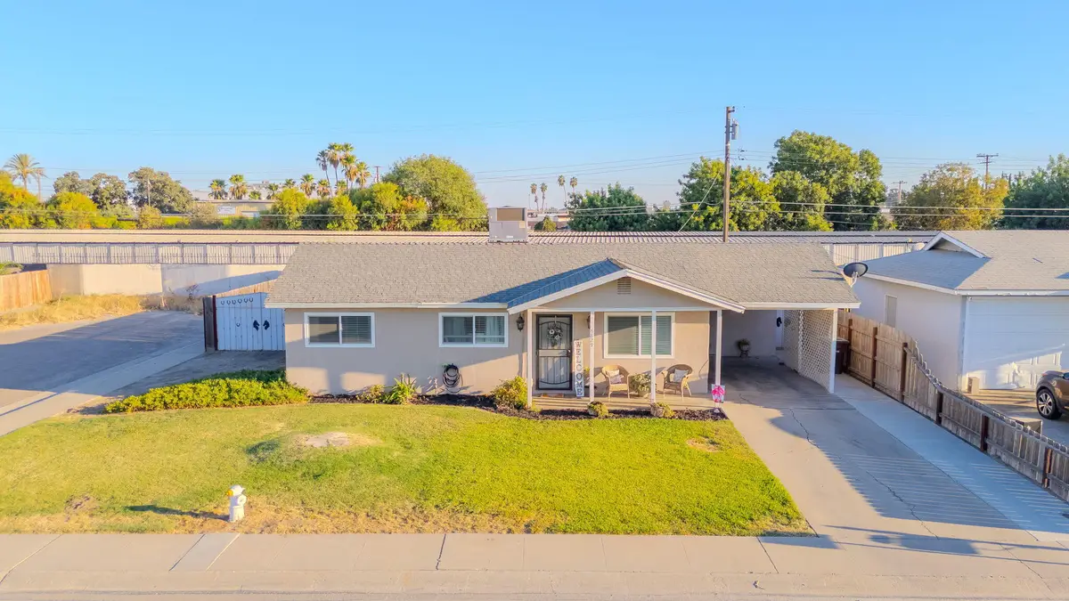 8829 Carolyn Avenue, Hanford, CA 93230 - #1