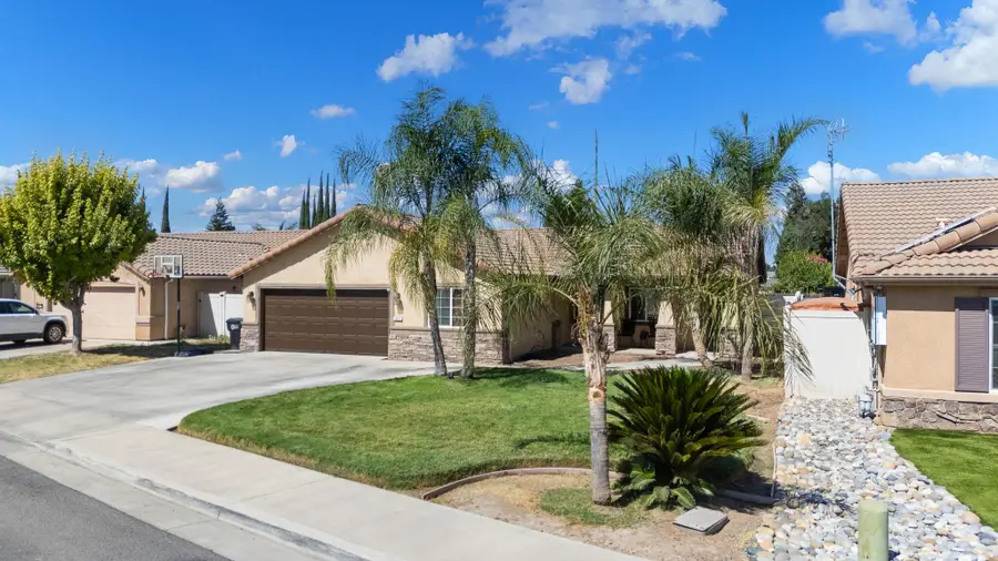 283 S Parkwest Street, Porterville, CA 93257 - #3