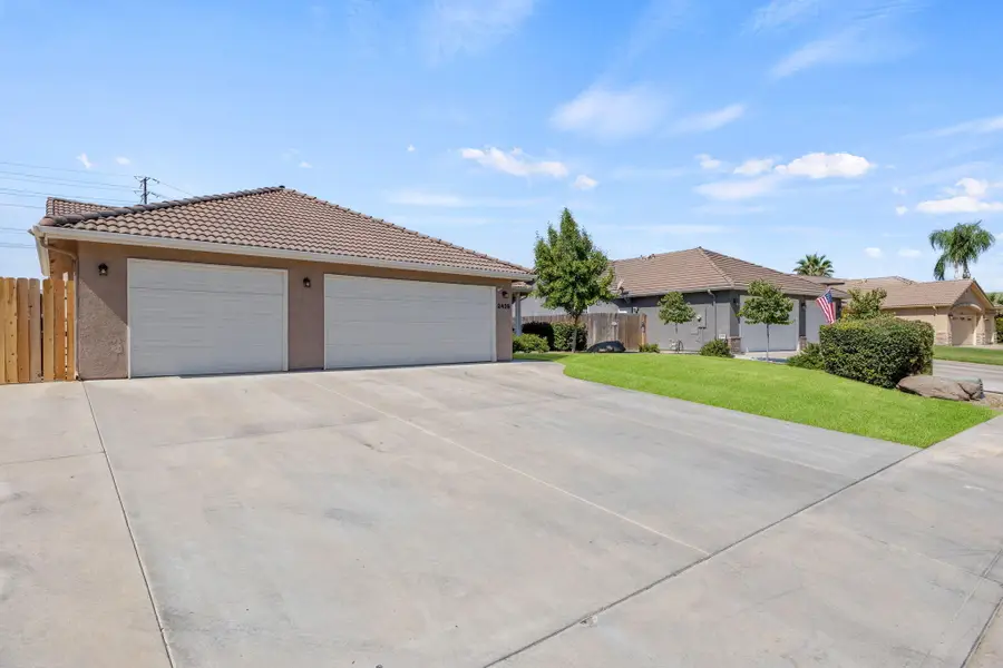 2439 S Beech Drive, Visalia, CA 93292 - #3