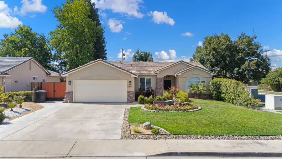 2445 W Delta Avenue, Visalia, CA 93291 - #2