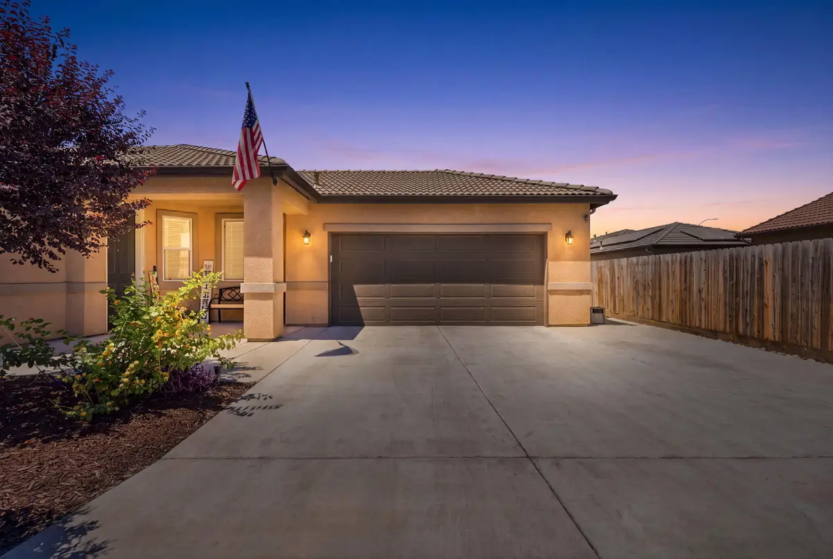3111 Manchester Street, Tulare, CA 93274 - #1