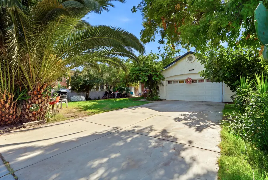471 N Evans Road, Tipton, CA 93272 - #2