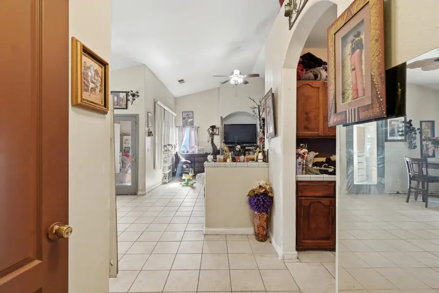 471 N Evans Road, Tipton, CA 93272 - #3