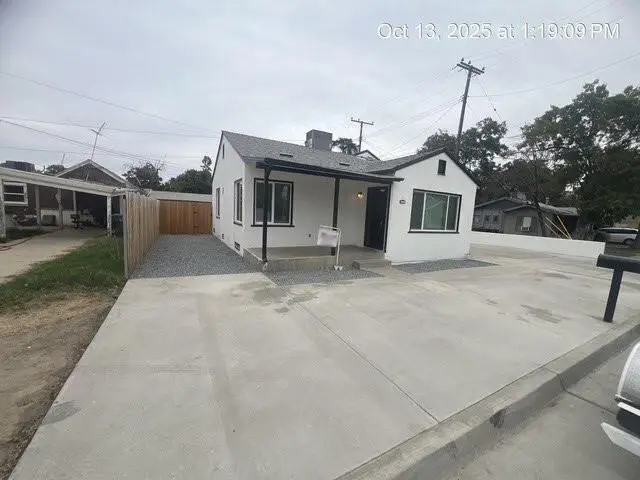 134 N Madden Street, Tulare, CA 93274 - #1